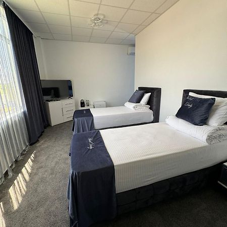 Hotel Daly Ploiesti Luaran gambar
