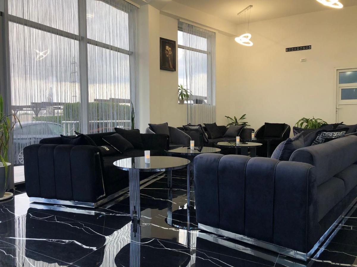 Hotel Daly Ploiesti Luaran gambar
