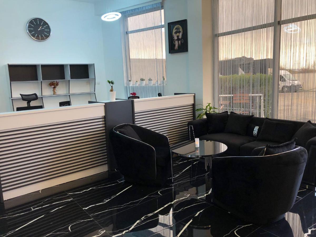 Hotel Daly Ploiesti Luaran gambar