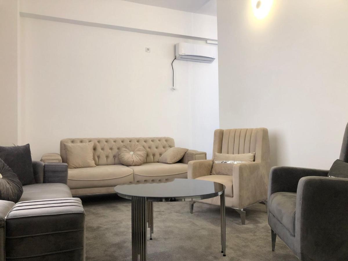 Hotel Daly Ploiesti Luaran gambar